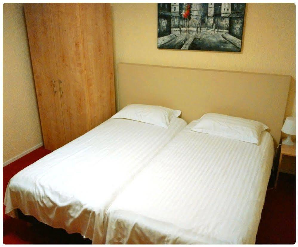New Scheveningen Hotel 2*